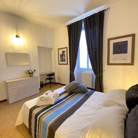 Appartement La Ringhiera Fiorita - 101 - 1 Min Centro Storico à Monza Extérieur photo