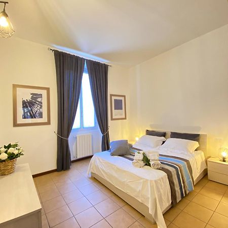 Appartement La Ringhiera Fiorita - 101 - 1 Min Centro Storico à Monza Extérieur photo