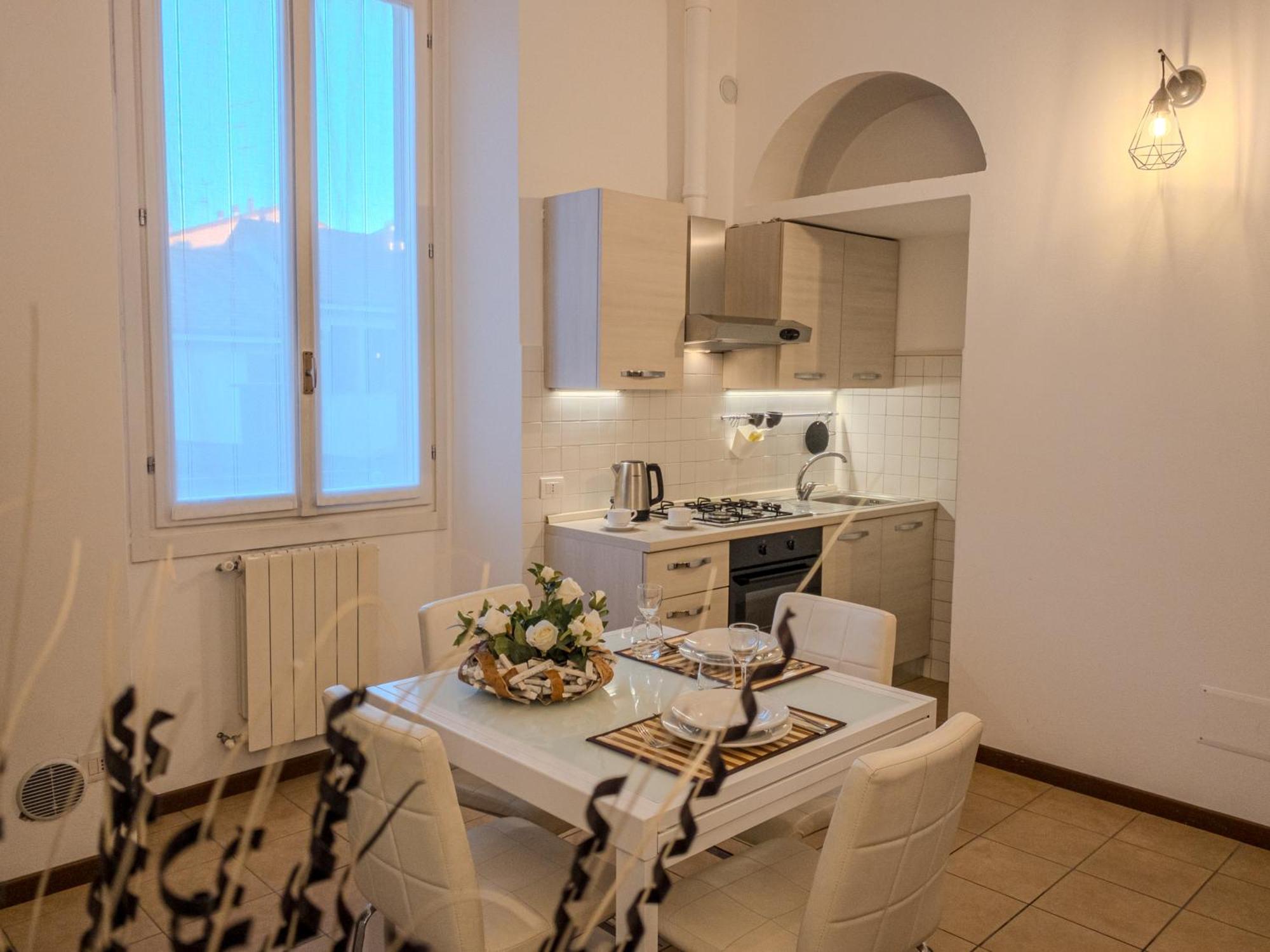 Appartement La Ringhiera Fiorita - 101 - 1 Min Centro Storico à Monza Extérieur photo