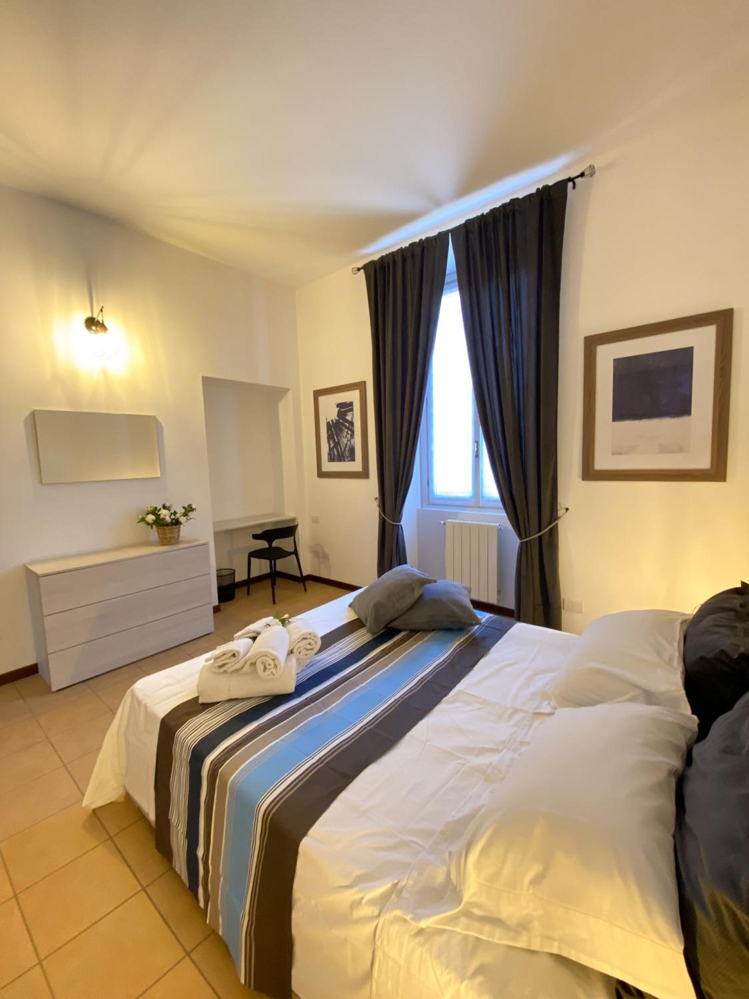Appartement La Ringhiera Fiorita - 101 - 1 Min Centro Storico à Monza Extérieur photo